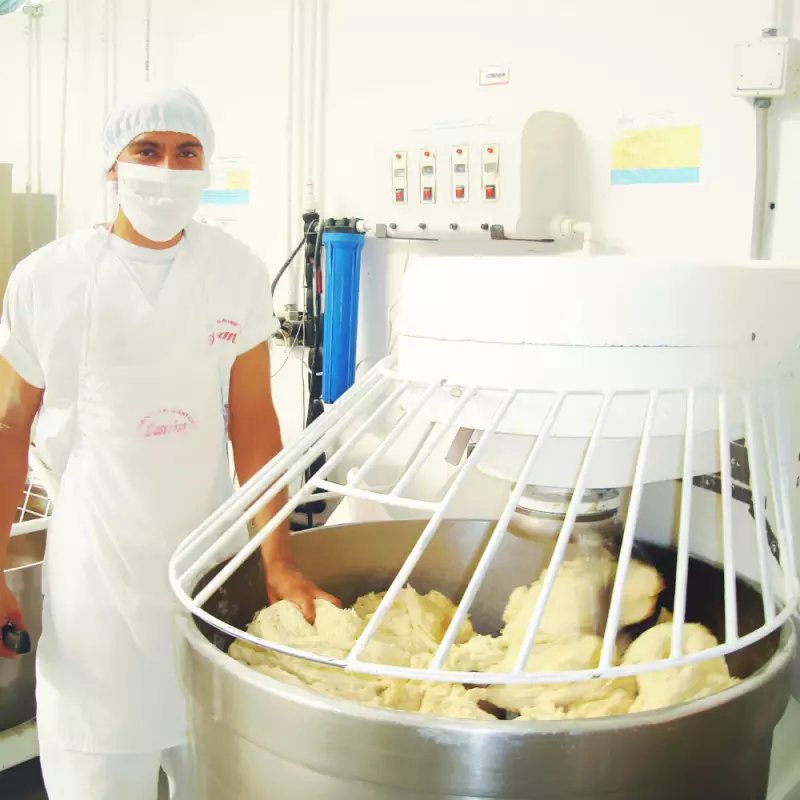 Sanin | Black Cookie / Cuca | 12.7 oz