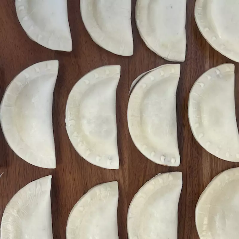 Yummy Puffies | Beef  Empanada Argentinian Stuffed With Chicken, Vegetables And Sauce Raw   | E.