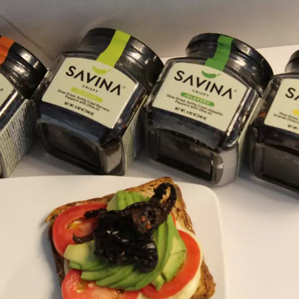 Jalapeño 4.94 oz - Olive Oil - No Preservatives - No Artificial Colors.