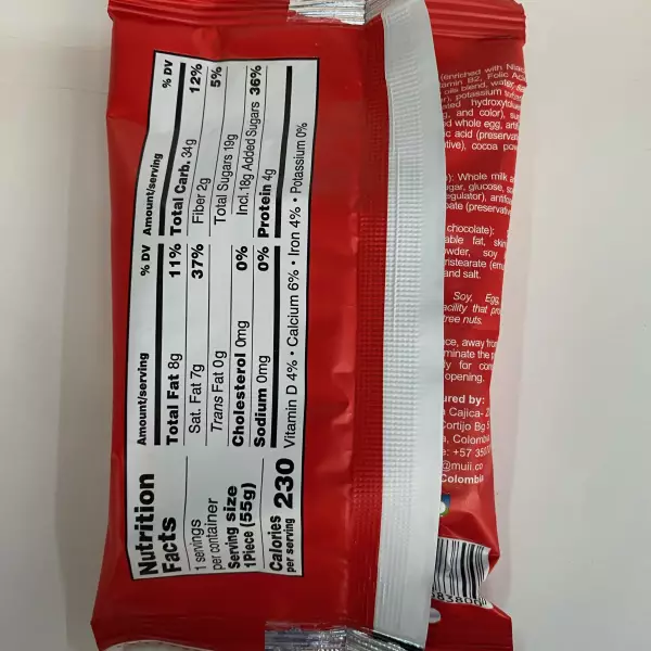 Muii | Alfajor filled with dulce de leche covered in white chocolate | 1.94 oz
