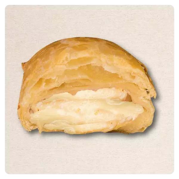 PUFF PASTRY STUFFED WITH CHEESE. RAW E