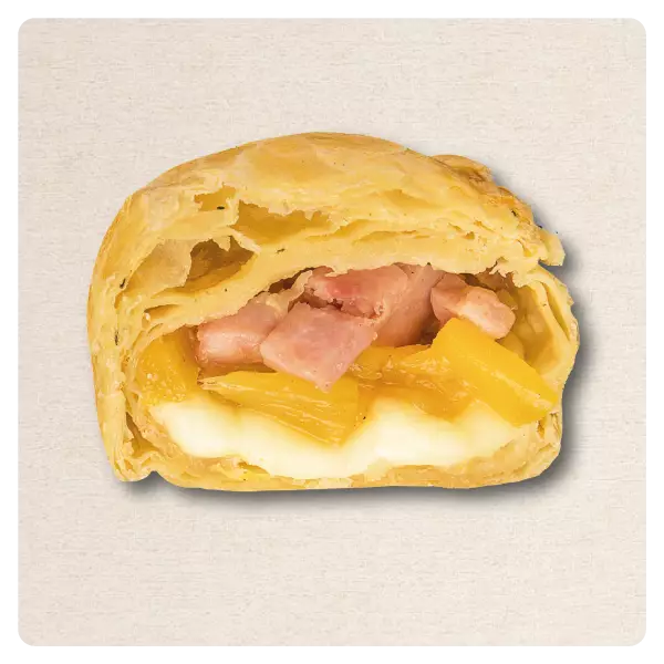 PUFF PASTRY STUFFED WITH HAM, CHEESE AND PINEAPPLE. PRE-COOK E